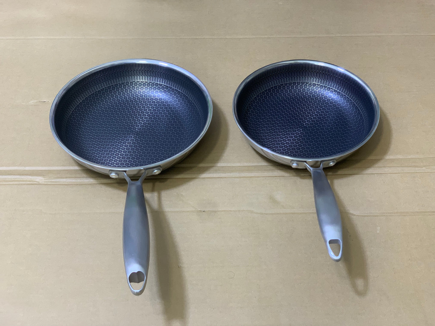 Laser coating Honeycomb Pattern Frying pan Nonstick and stainless steel