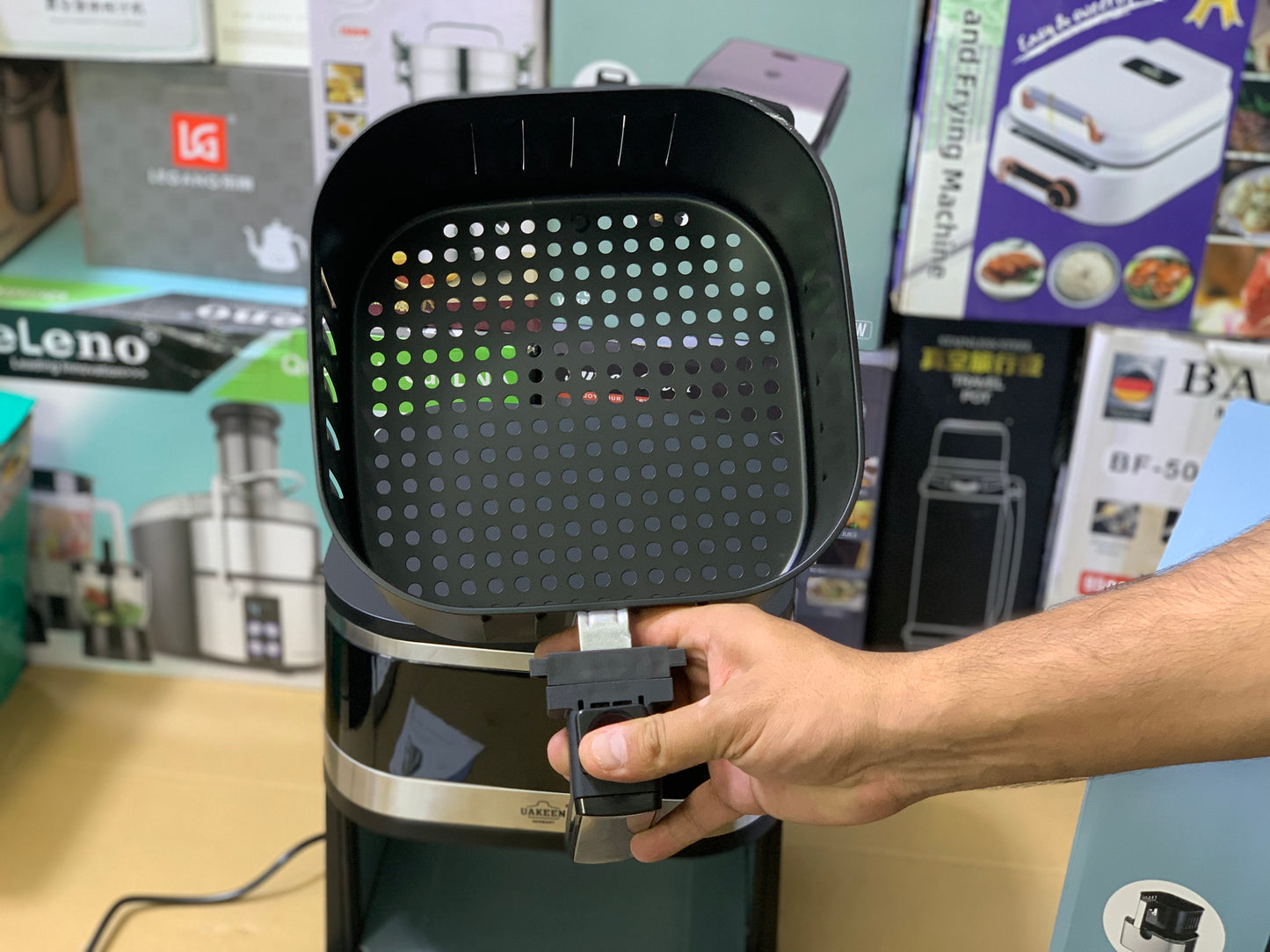 Uakeen Germany Digital Air Fryer|10L and 1700W|ZL-1703