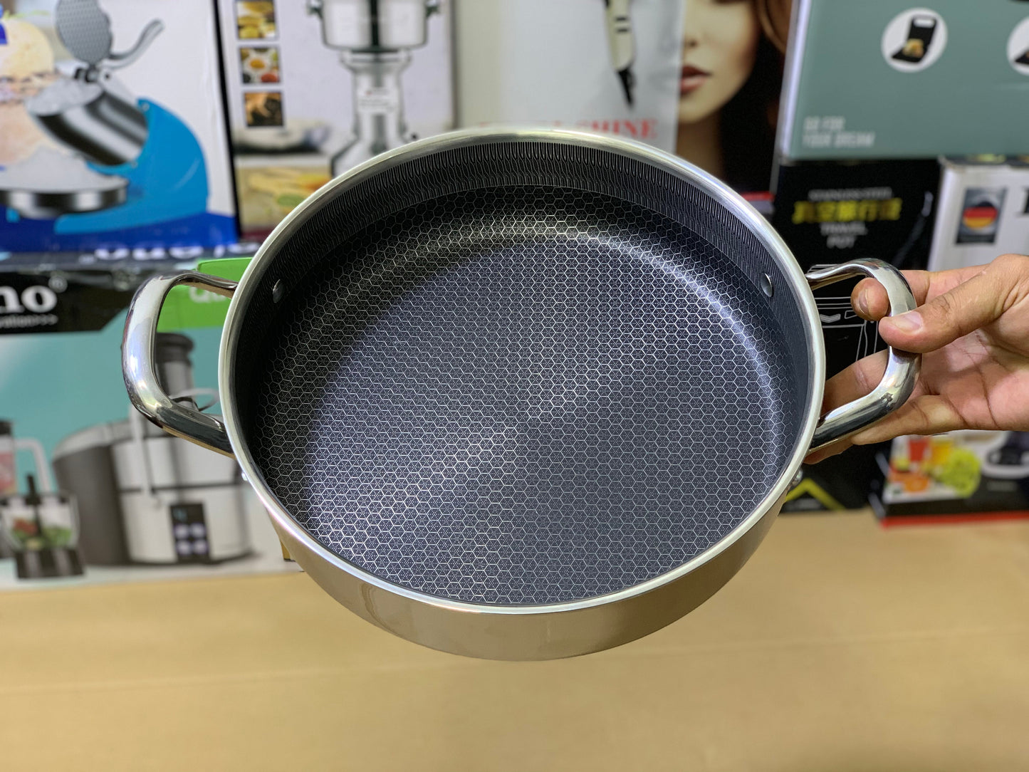 Laser Coating Honeycomb Pattern Shallow Casseroles Set