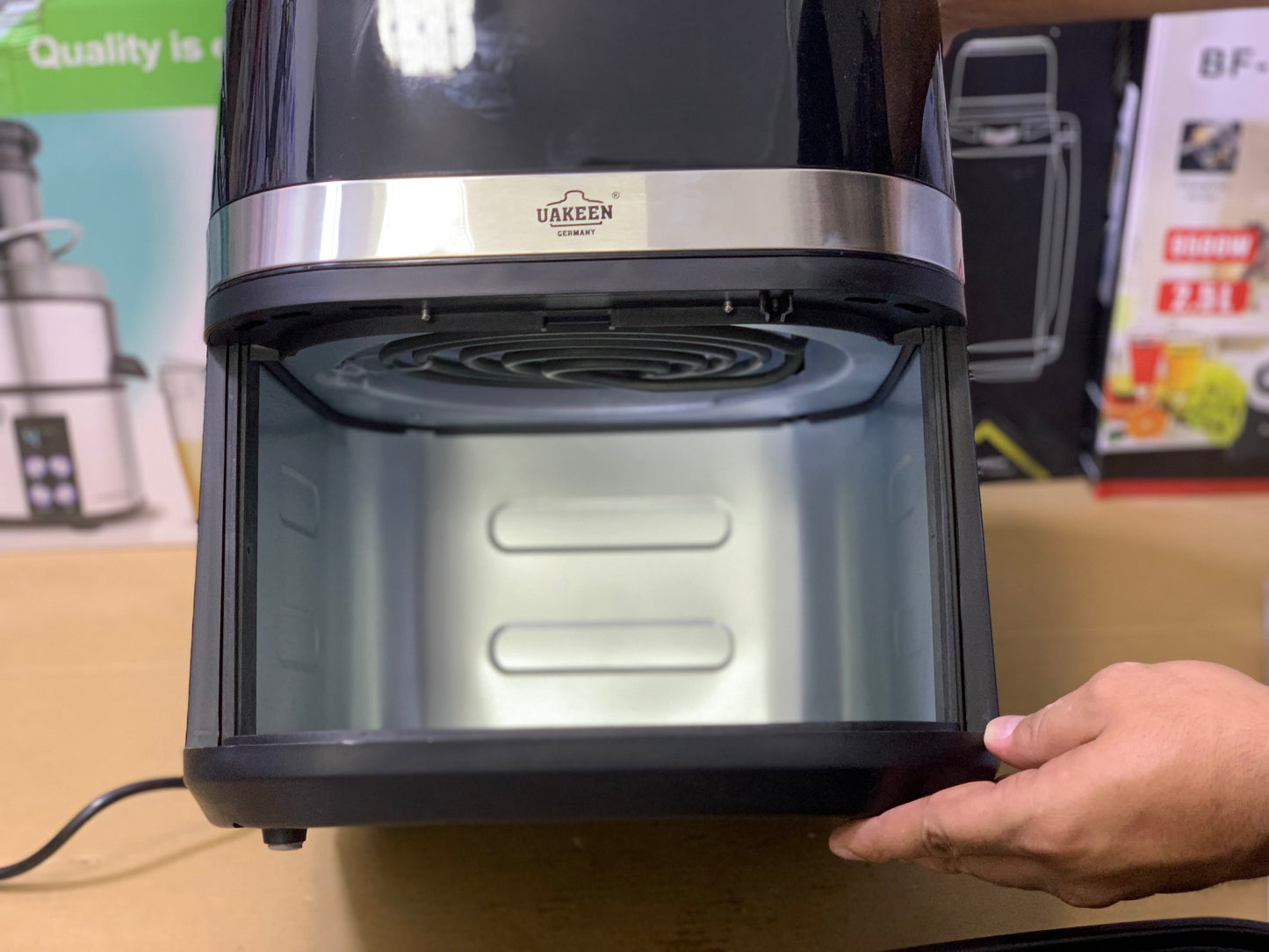 Uakeen Germany Digital Air Fryer|10L and 1700W|ZL-1703