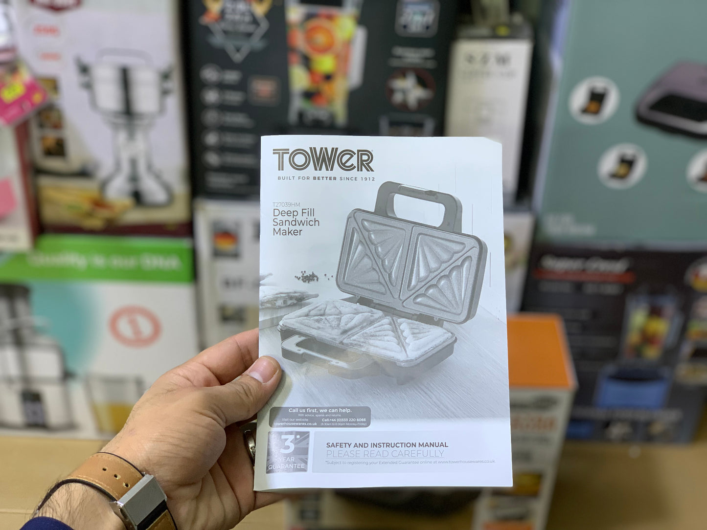 Tower brand Sandwich maker 900 watt and Nonstick and Easy To Clean | Sandwich maker