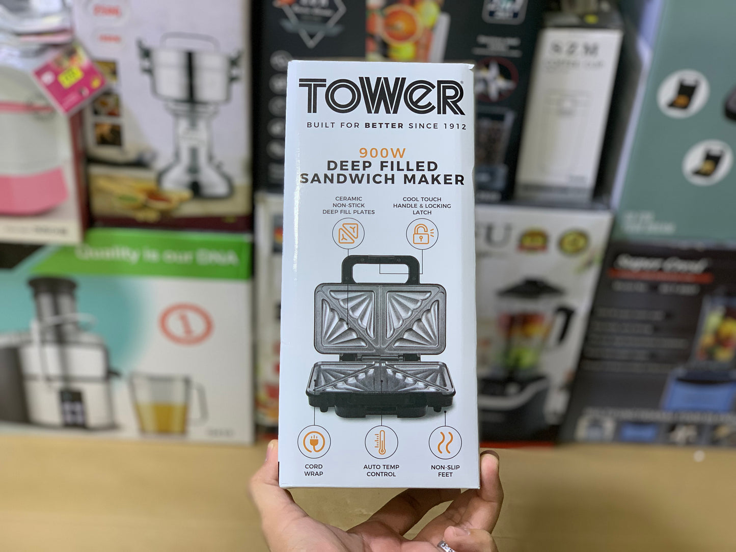 Tower brand Sandwich maker 900 watt and Nonstick and Easy To Clean | Sandwich maker