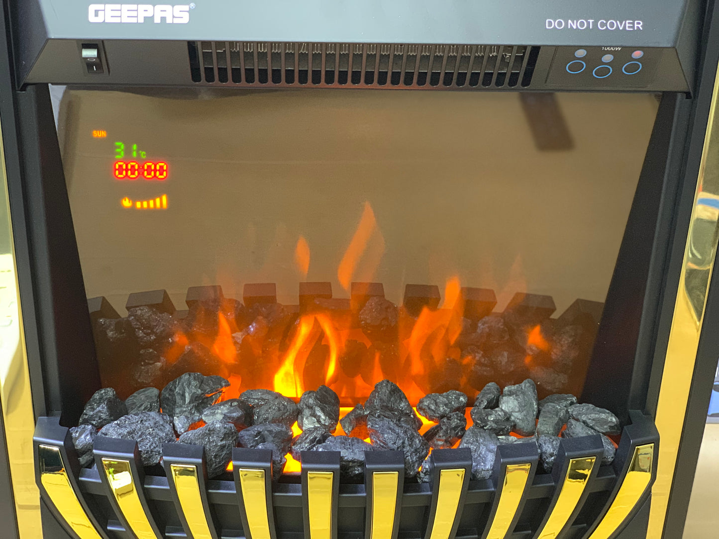 Geepas brand 3D Artificial flame electric Heater 2000 watt | GRH28582P