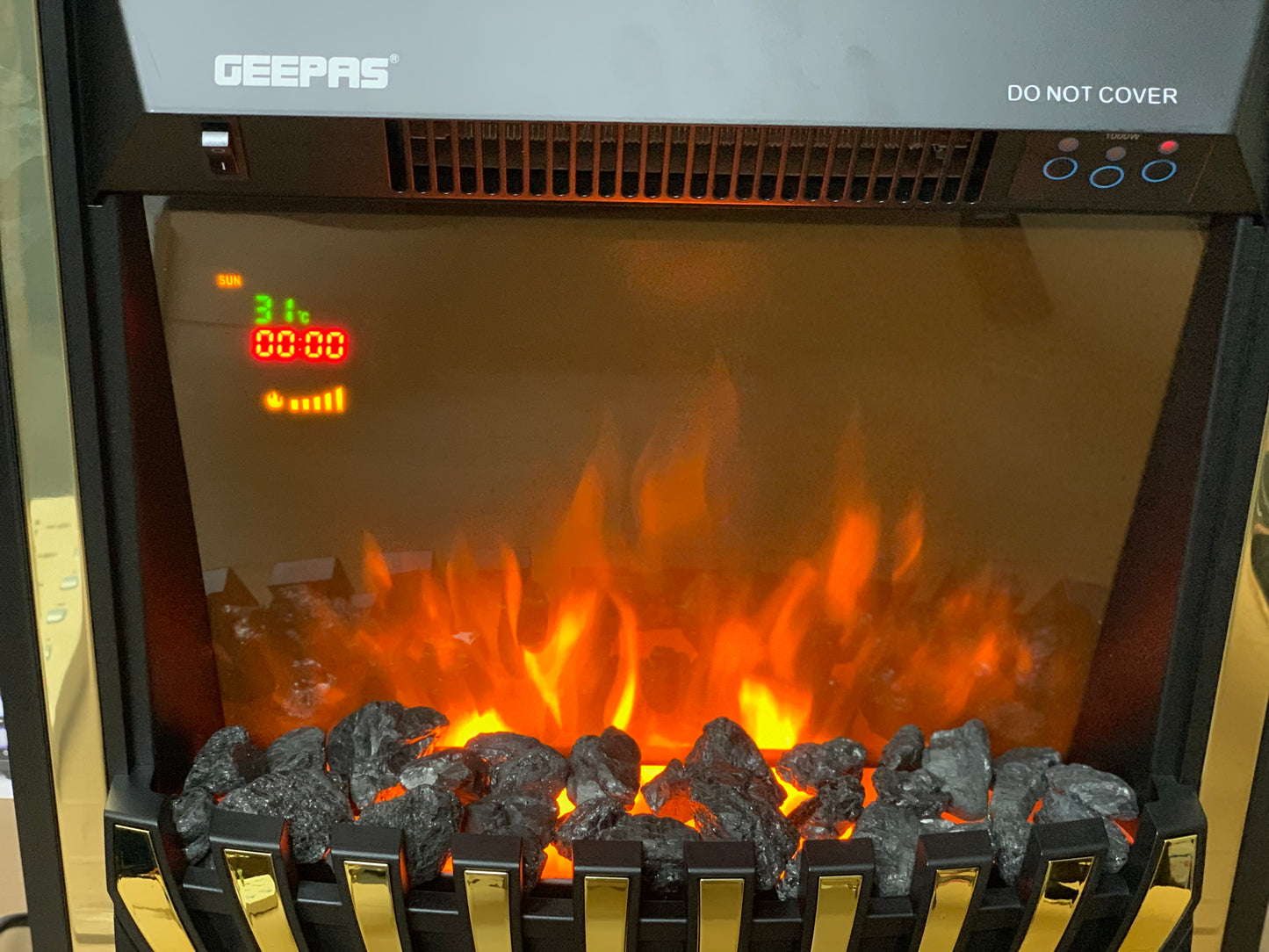 Geepas brand 3D Artificial flame electric Heater 2000 watt | GRH28582P