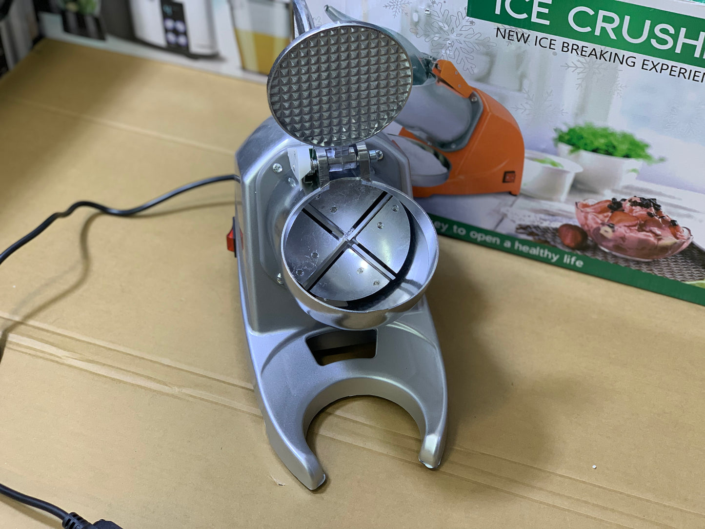 ICE Crusher | 4 Crushing Blade |300 Watt