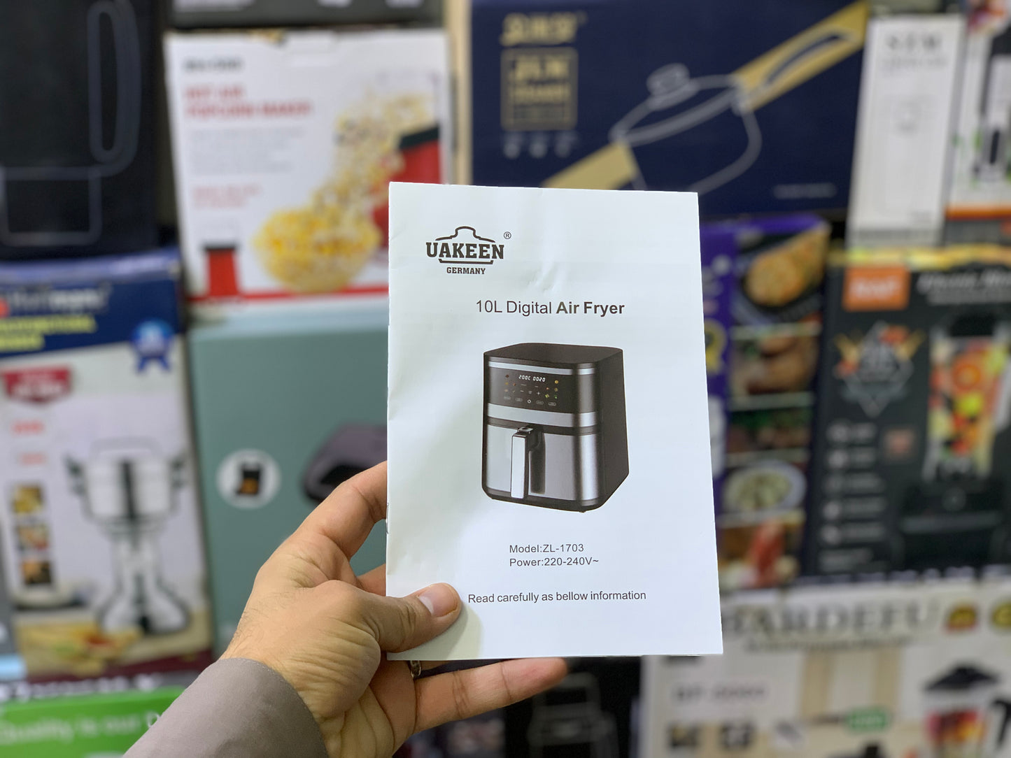 Uakeen Germany Digital Air Fryer|10L and 1700W|ZL-1703