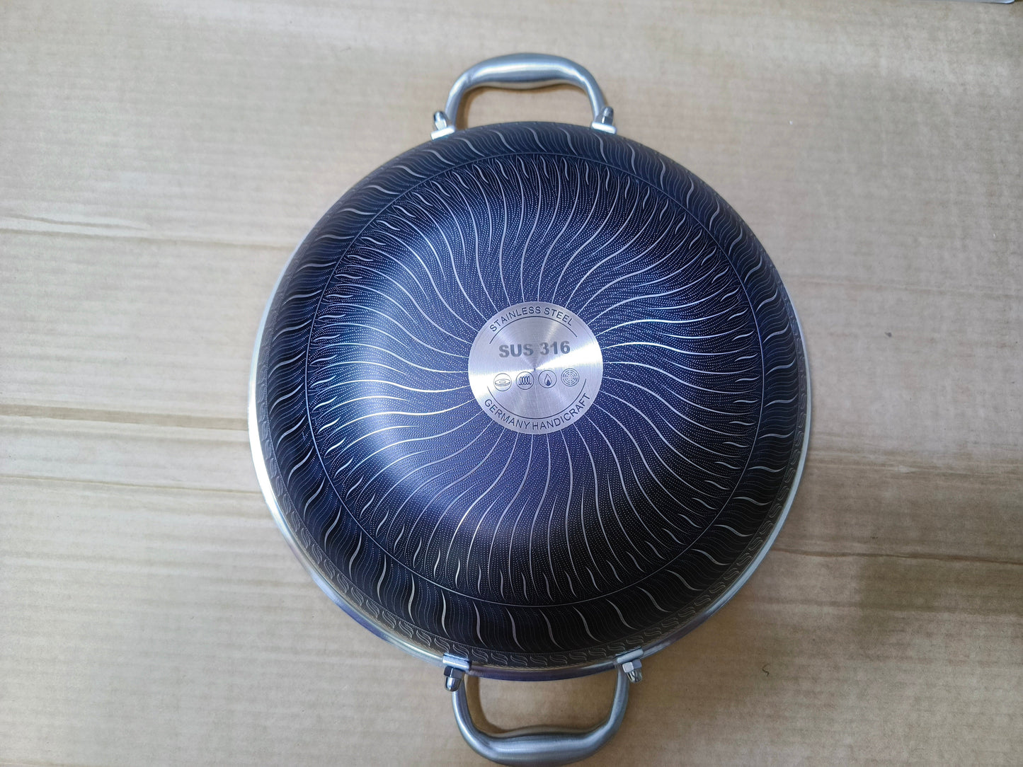 Laser Coated HoneyComb Pattern Deep Frying Karahi / Handi