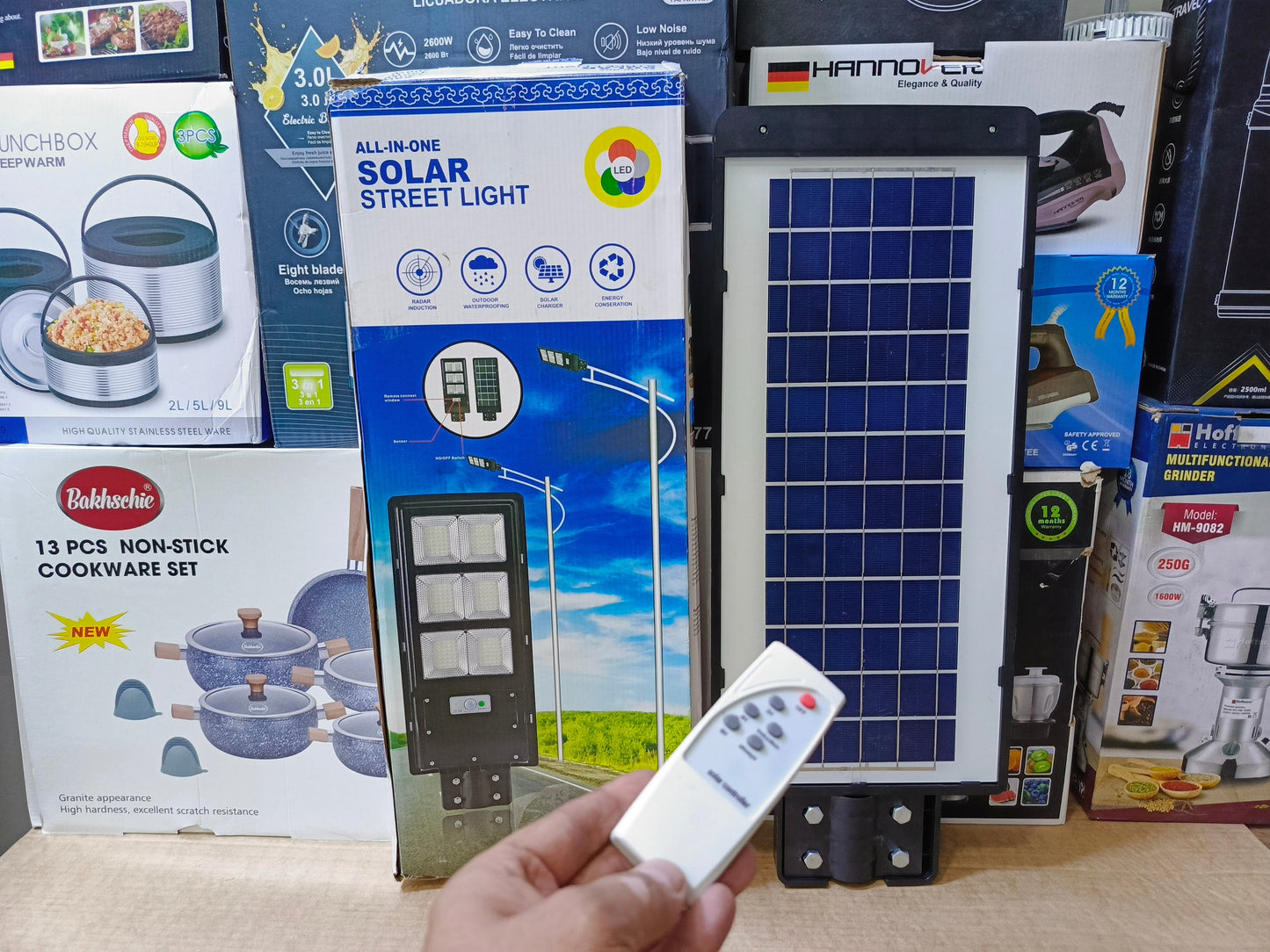 IP69 Waterproof and Dustproof Solar Street Lights